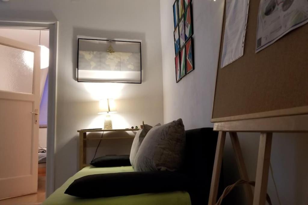 Atelier 12, Feeling Like An Artist! Promo Price Apartamento Belgrado Exterior foto